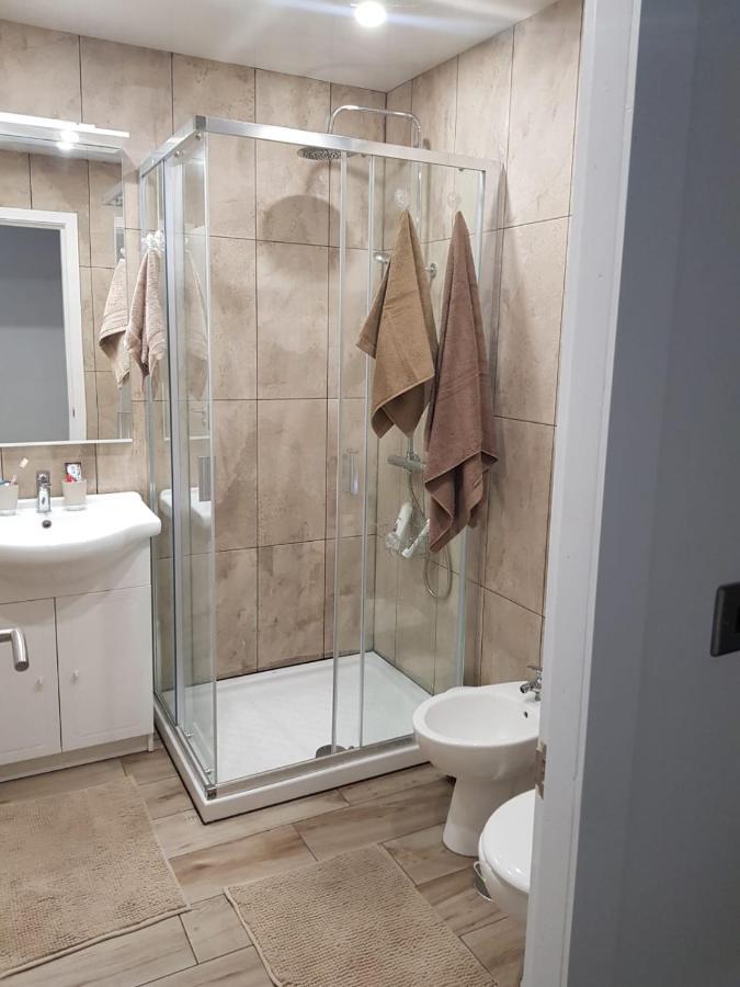 Family Comfortable Apartment Arona  Exterior foto